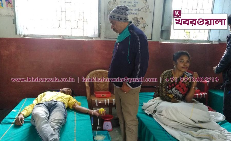 কেক কেটে বা পার্টিতে নয়, ছেলের জন্মদিনে রক্তদান শিবিরের আয়োজন বাবার
